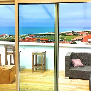 Appartement T2 à Grande Terrasse Vue Mer, à Pied. 