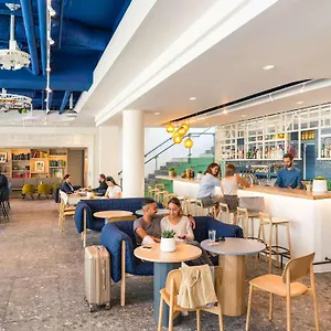 Novotel Centre Gare Montparnasse מלון