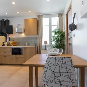 https://palais-saint-pierre.fr-provencehotel.com