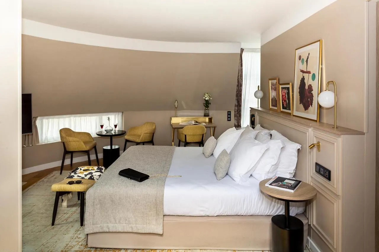 Hôtel Le Pierre Paris Hotel