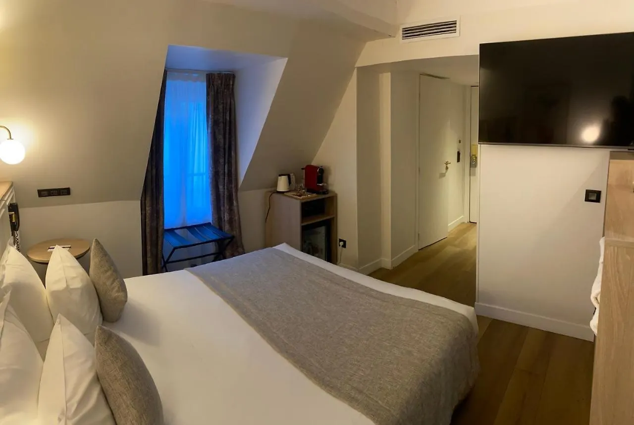 Hôtel Le Pierre Paris Hotel