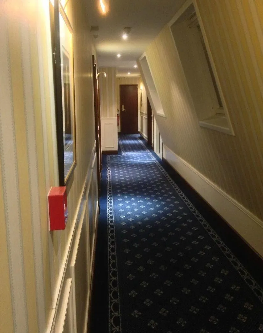 Hôtel Le Pierre Paris 4*,  France