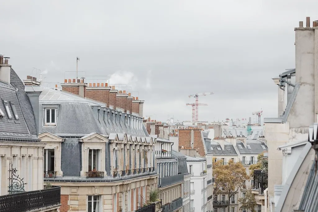 Hôtel Le Pierre Paris Hotel