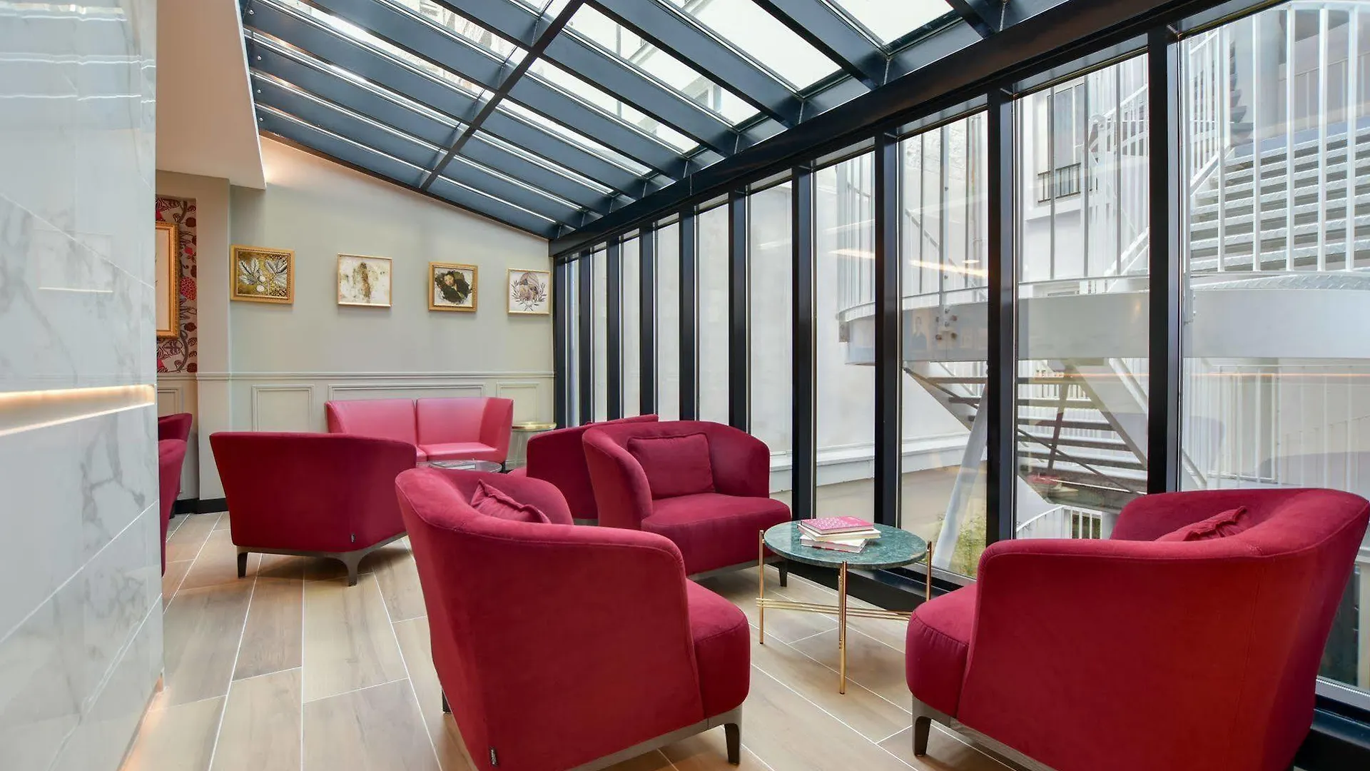 **** Hotel Hôtel Le Pierre Paris France