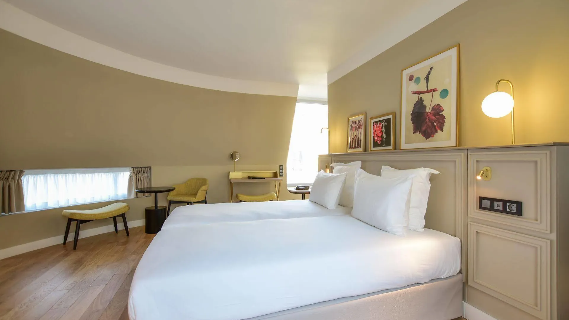 Hôtel Le Pierre Paris 4*,  France