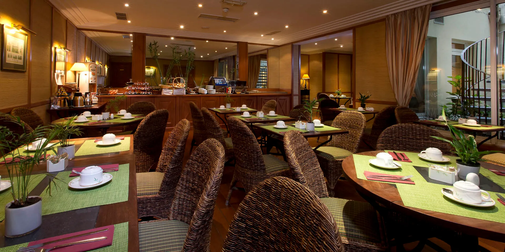 Hôtel Le Pierre Paris France